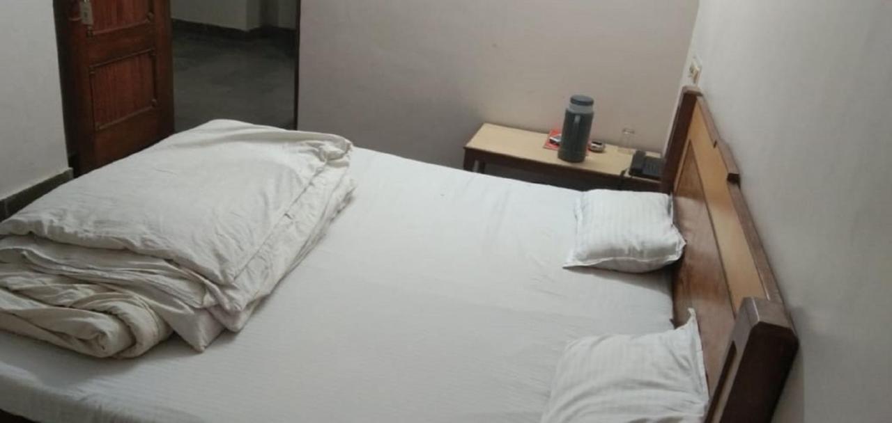 Hotel Samrat Rajasthan Hanumangarh ภายนอก รูปภาพ